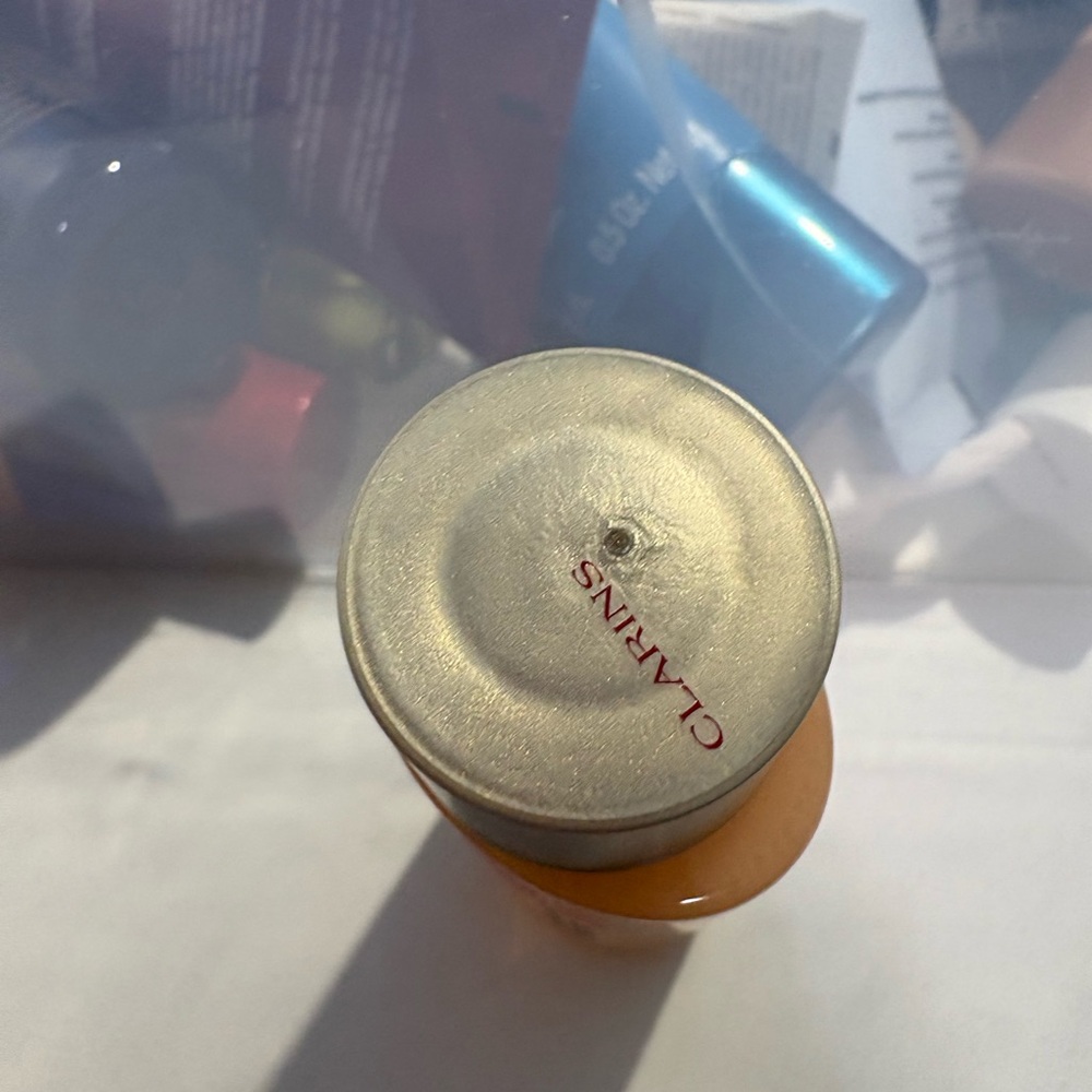 Clarins Extra-Firming Treatment Essence - Picture 4 of 5